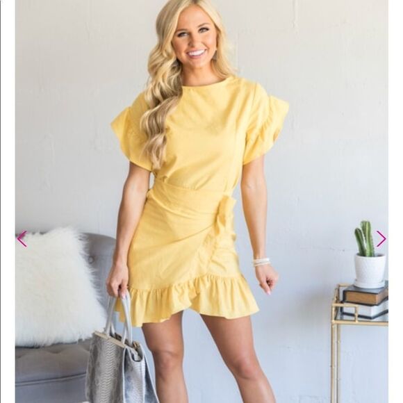 ✨HP✨Shine After Sundown Dress Mustard✨ - Picture 1 of 8
